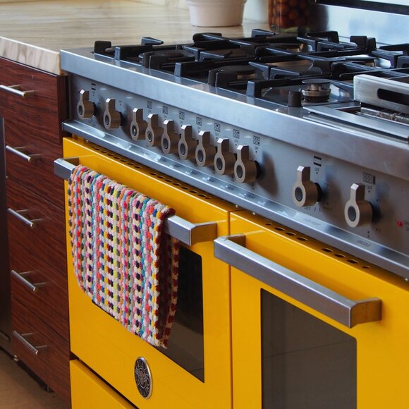 4 Rainbow Pom Pom Turkish Cotton Kitchen Towels - Picture 6 of 9